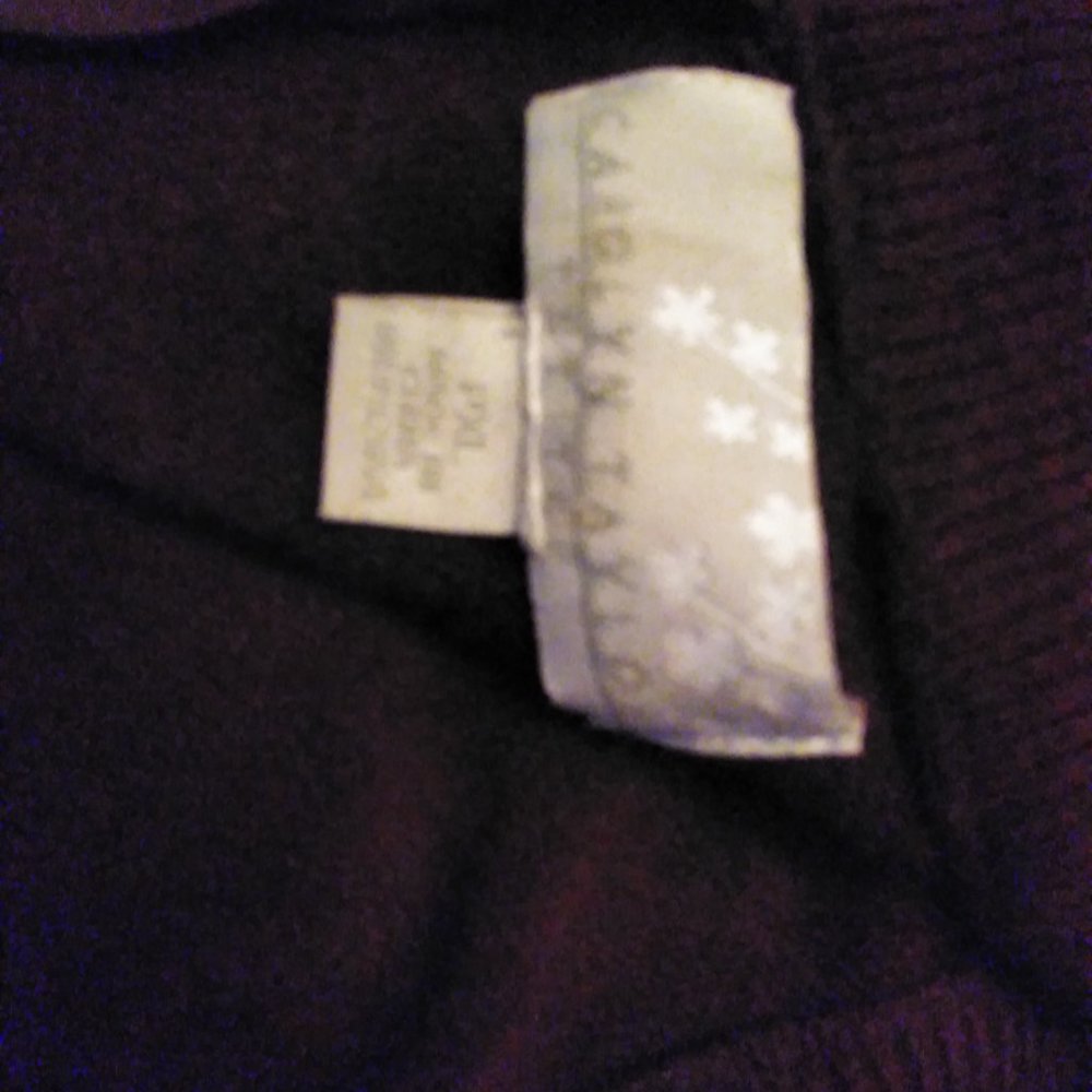 Sweaters - Picture 8 of 8